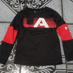 Boys underarmour shirt